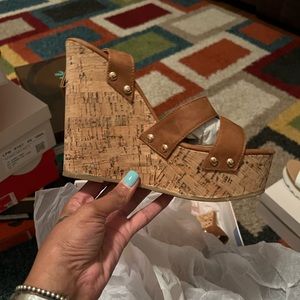 New Just Fab tan wedge sandal